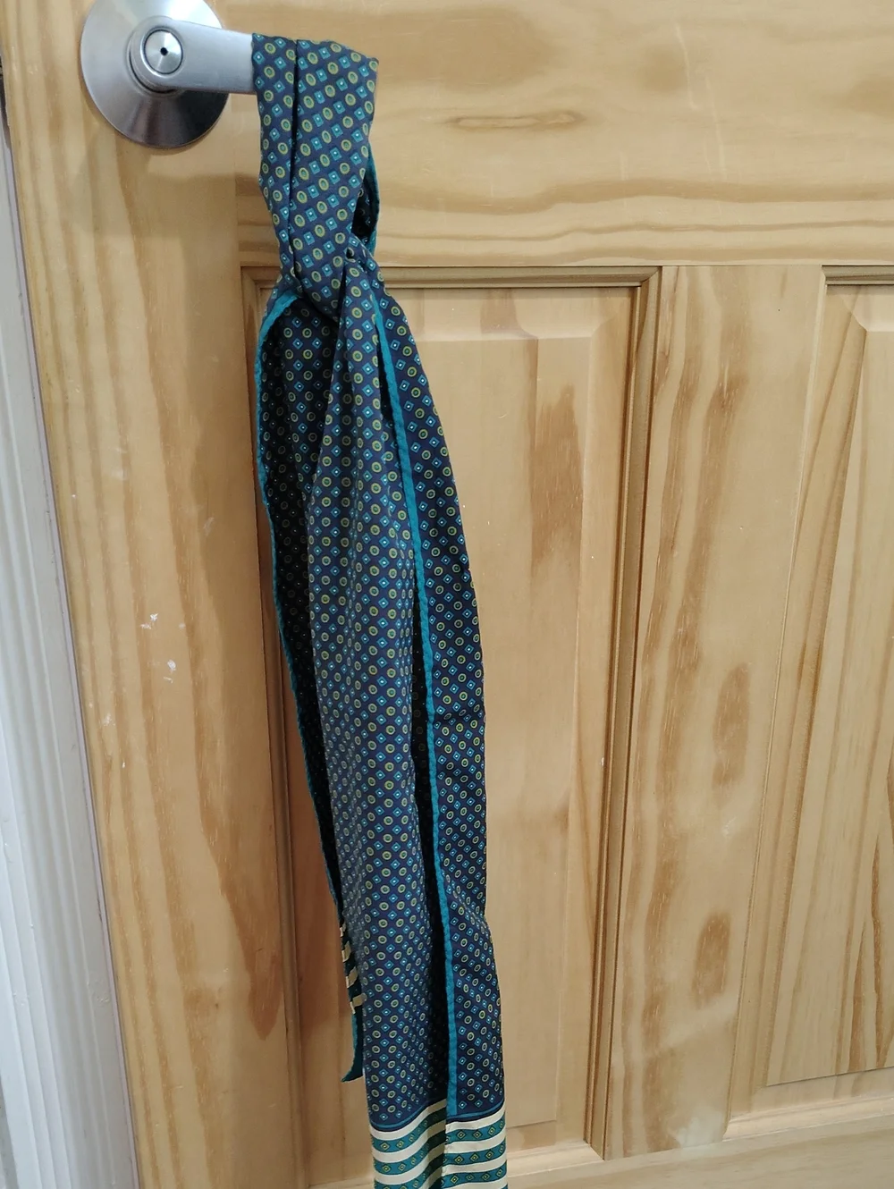 Elorian Original Blue Teal Patterned silky Scarf